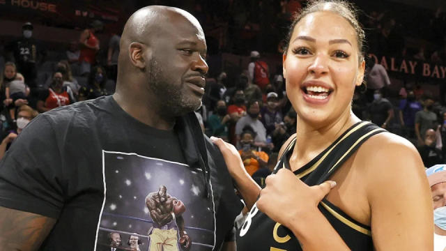 Los Angeles Sparks center Liz Cambage (1) poses during media day