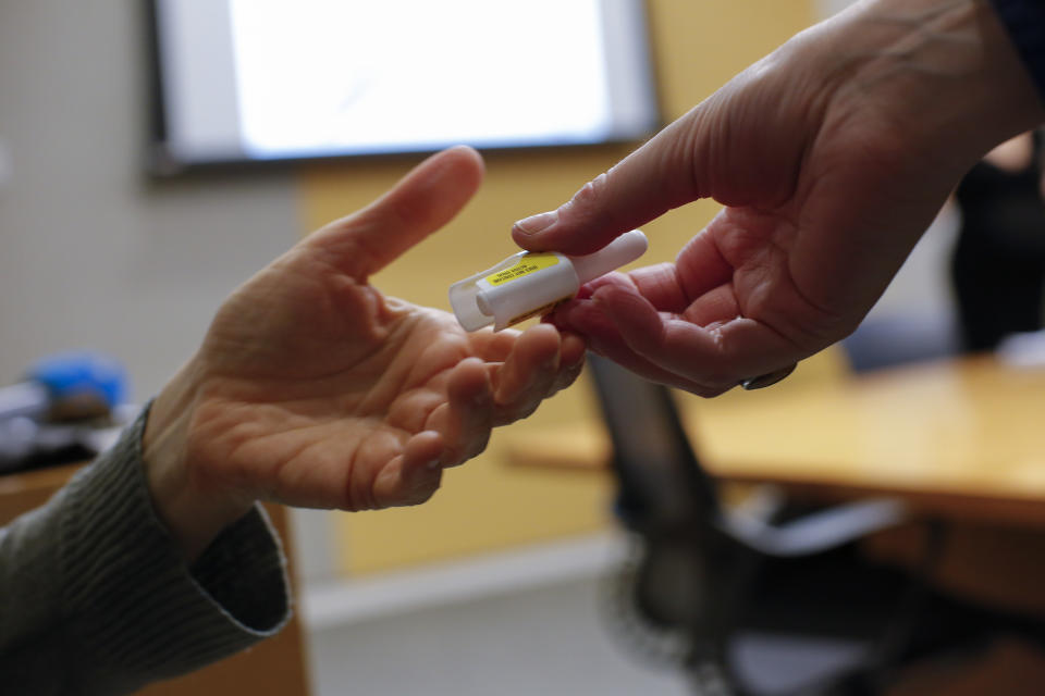 Naloxone is crucial. (Photo: KENA BETANCUR/AFP/Getty Images)