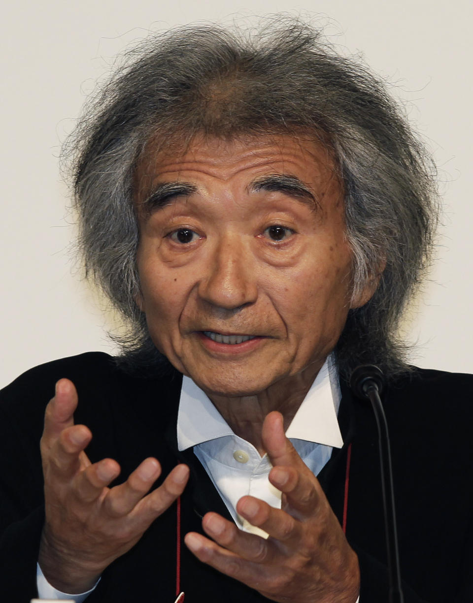 FILE - Praemium Imperiale culture award winner conductor Seiji Ozawa of Japan speaks at a press conference in Tokyo, Tuesday, Oct. 18, 2011. Japanese conductor Ozawa, who has music director for the Boston Symphony Orchestra, has died, his office said Friday, Feb. 9, 2024. (AP Photo/Shizuo Kambayashi, File)