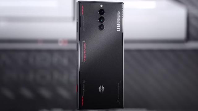 Review: Nubia Red Magic 7 Pro, Snapdragon 8 Gen 1 con cámara