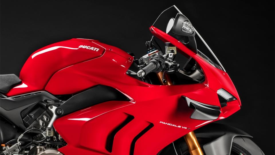 Ducati Panigale V4 S－《猛毒2：血蜘蛛》中的另一匹紅色猛獸