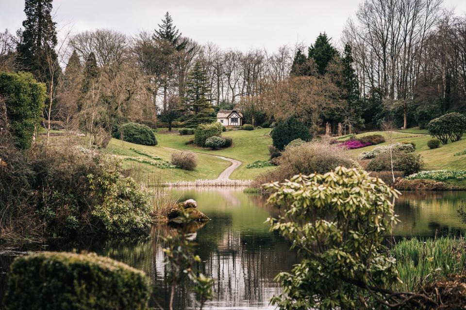 <span class="photo-credit">James Andrew Photography</span>