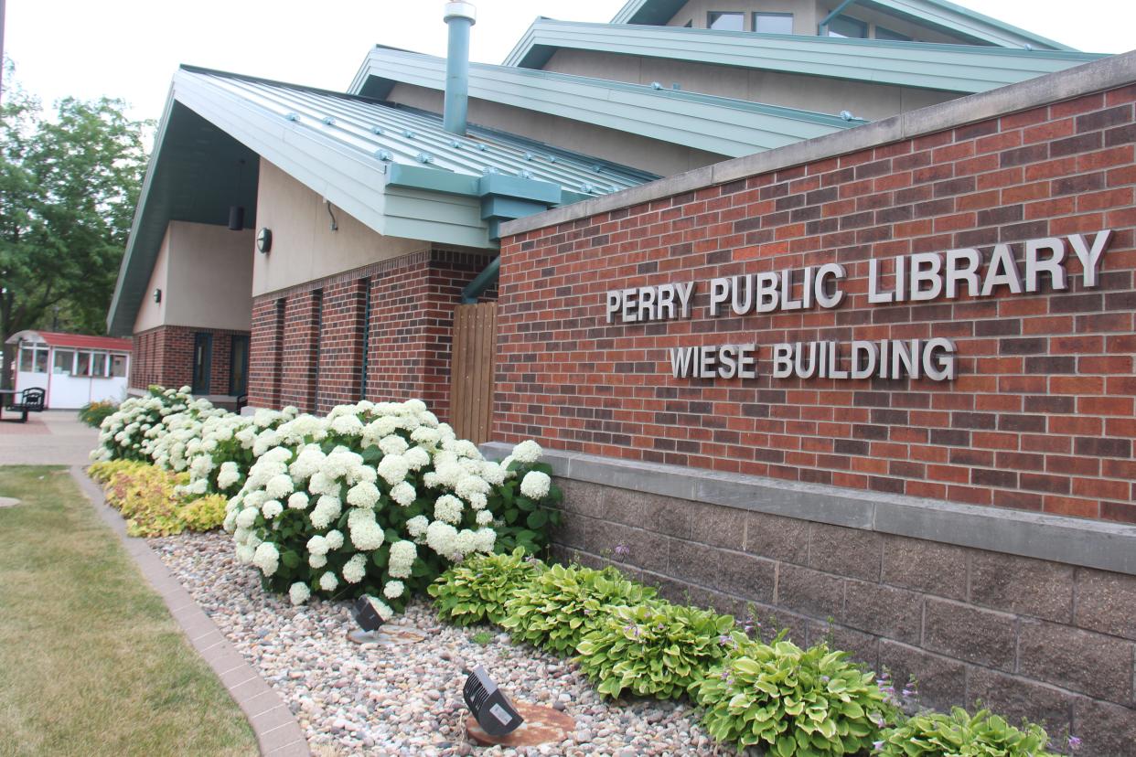 The exterior of the Perry Public Library.