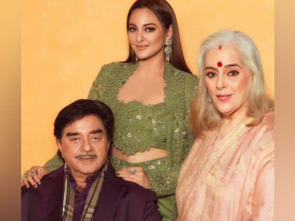 Sonakshi Sinha with her father and mother (Image source: Instagram)