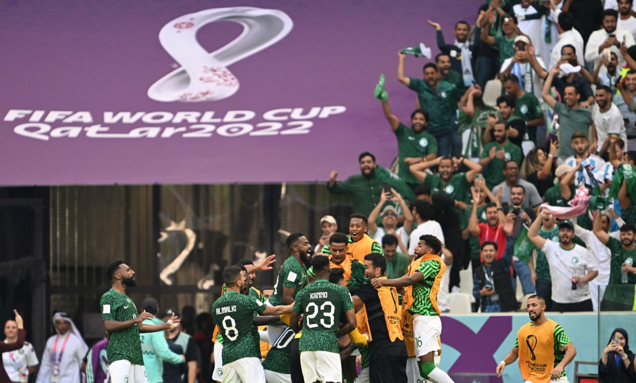 La Selección de Arabia Saudita explotó de felicidad cuando dieron vuelta a Argentina. (Foto: KIRILL KUDRYAVTSEV/AFP via Getty Images)