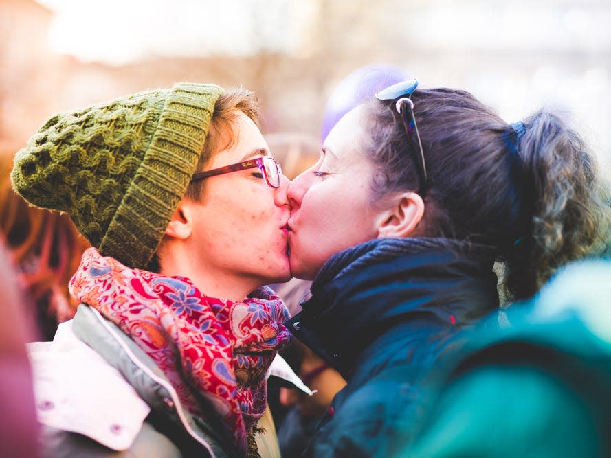 kissing couple love romance