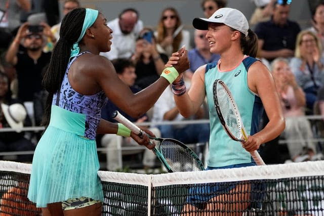 Coco Gauff congratulates Iga Swiatek