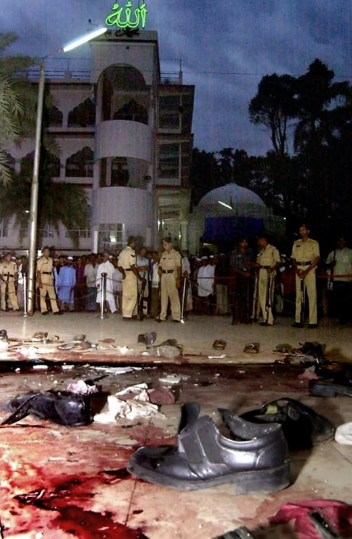 Bangladesh executes three Islamic militants over an attack on a 14th century Sufi shrine in Sylhet which injured the British ambassador in 2004