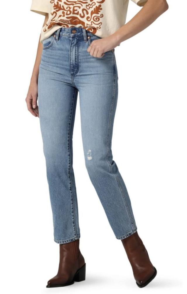 6 pairs of wildly flattering jeans on sale at Nordstrom that you'll wear  all spring