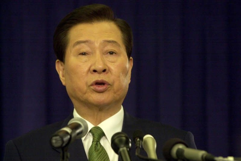 President Kim Dae-jung of the Republic of Korea delivers a major policy address at a luncheon held in his honor at the American Enterprise Institute and the Council of Foriegn Relations in Washington, D.C., on March 8, 2001. He was was elected president on December 18, 1997. File Photo by Chris Corder/UPI