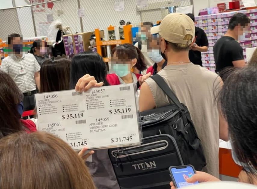 COSTCO已開始販售iPhone 13系列新機。（圖／翻攝自COSTCO 好市多 商品消費心得分享區）