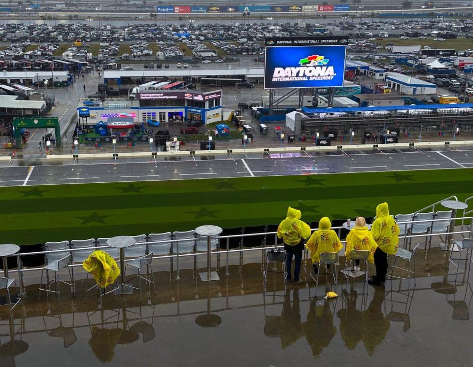 Persistent rain at Daytona International Speedway forced the postponement of Saturday's Xfinity Series race and Sunday's Daytona 500 until Monday.