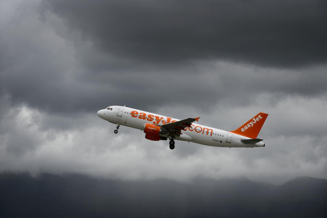 A 23-year-old has been taken into custody after allegedly making a fake bomb threat to prevent his parents from visiting him via an easyJet flight. (Photo: Fabrice Coffrini/AFP/Getty Images)