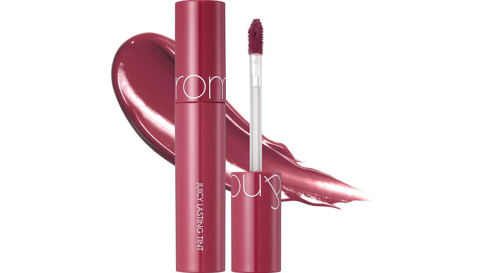 rom&nd Juicy Lasting Tint 06 Hydrating, High shine, 5.5ml. (Photo: Amazon SG)