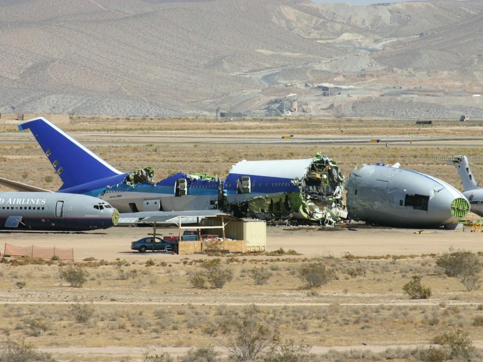 ANA 747 being broken down in Victorville.