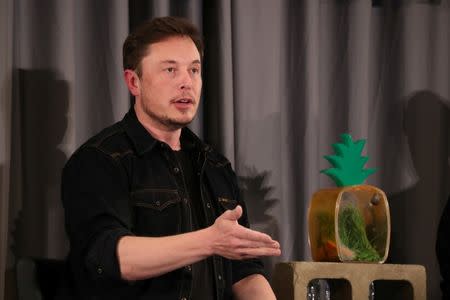 Elon Musk speaks at a Boring Company community meeting in Bel Air, Los Angeles, California, U.S. May 17, 2018. REUTERS/Lucy Nicholson