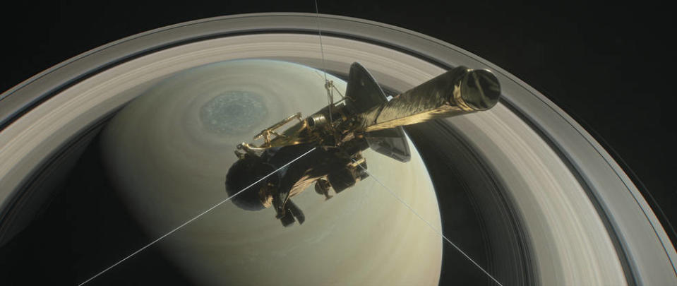 Epic Cassini Saturn Mission Begins 'Grand Finale' This Month
