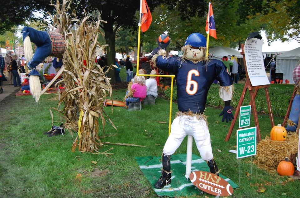 19) Scarecrow Festival