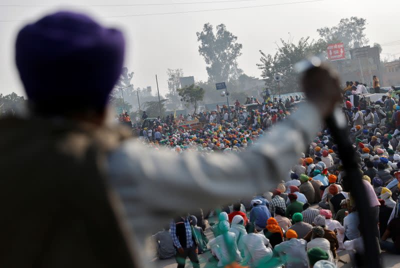 Protest against newly passed farm bills near Delhi