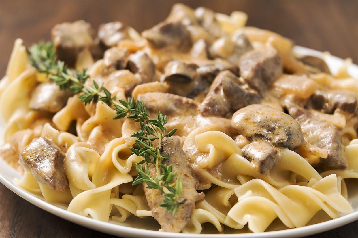 One Pot Creamy Beef Stroganoff