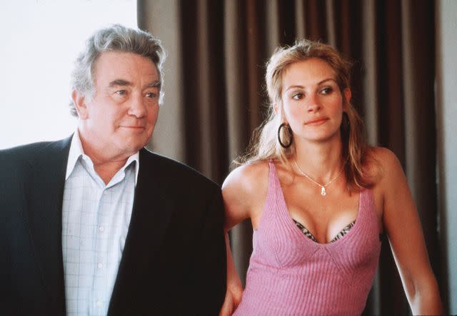 Bob Marshak/Universal/Kobal/REX/Shutterstock Albert Finney and Julia Roberts in <i>Erin Brockovich</i>, 2000