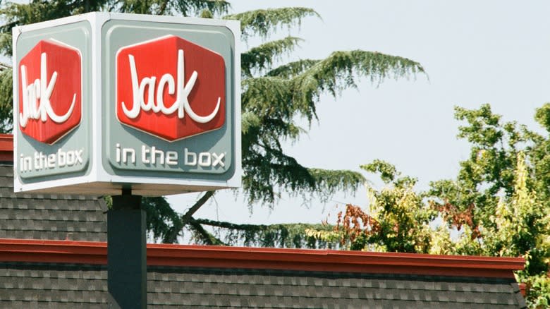 Jack In The Box sign