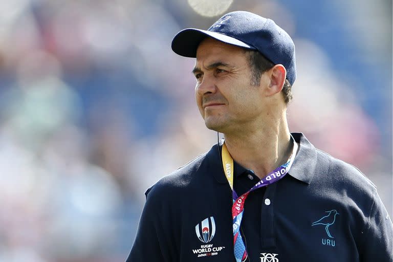 Esteban Meneses es el entrenador de Uruguay, que ganó uno de sus cuatro partidos en Francia 2023 y quiere más competencia entre mundiales.