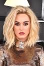 She's just recently gone blonde and Katy Perry certainly proved that blondes have more fun at the Grammys. She wore her new locks in tousled waves and paired them with a dark pink lipstick, pink eyeshadow and dramatic lashes.