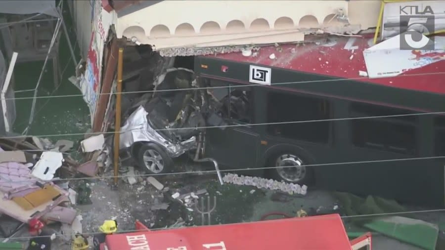 Bus crash in Long Beach