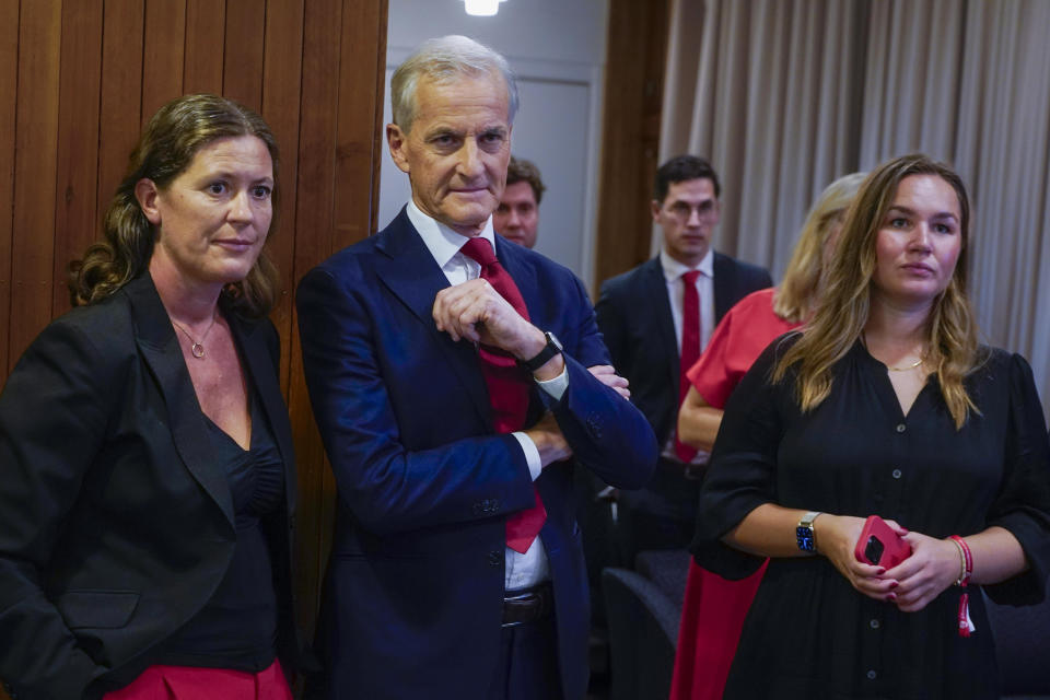 A subdued atmosphere in the back room when Norway's Prime Minister and Party leader Jonas Gahr Store receives the election day forecasts at the Labor Party's election vigil at People's House during the municipal election 2023, in Oslo, Norway, Monday, Sept. 11, 2023. (Terje Pedersen/NTB Scanpix via AP)