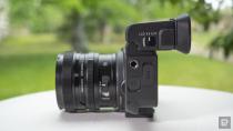 <p>Sigma fp L full-frame mirrorless camera hands-on</p> 