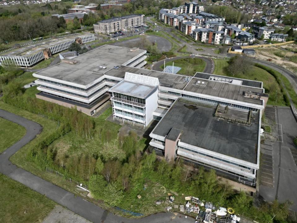 Swindon Advertiser: The Pipers Way Burmah Castrol offices, known as Wakefield House, years after closure