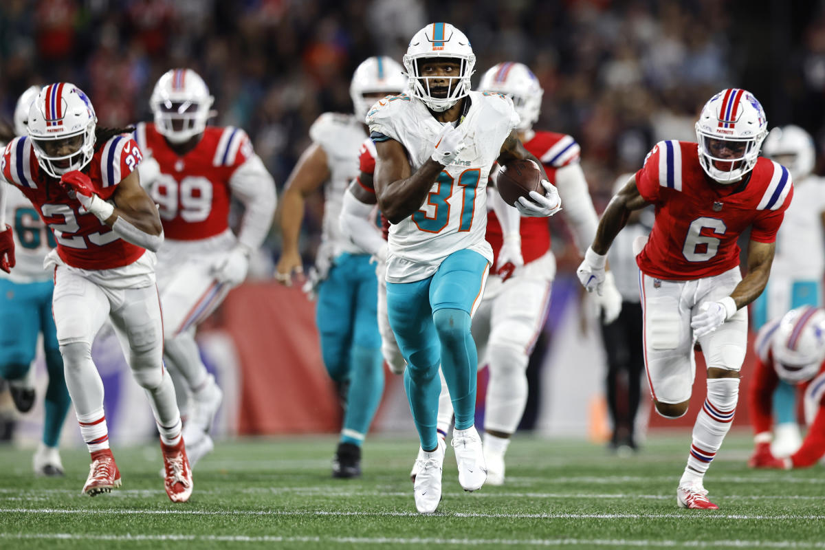 Miami woes continue: Patriots drop season opener at Dolphins