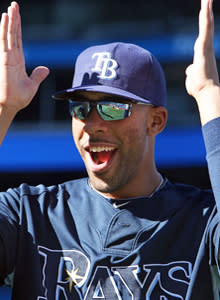 David Price and the Rays stay loose by playing the iPad game "We Farm" against one another