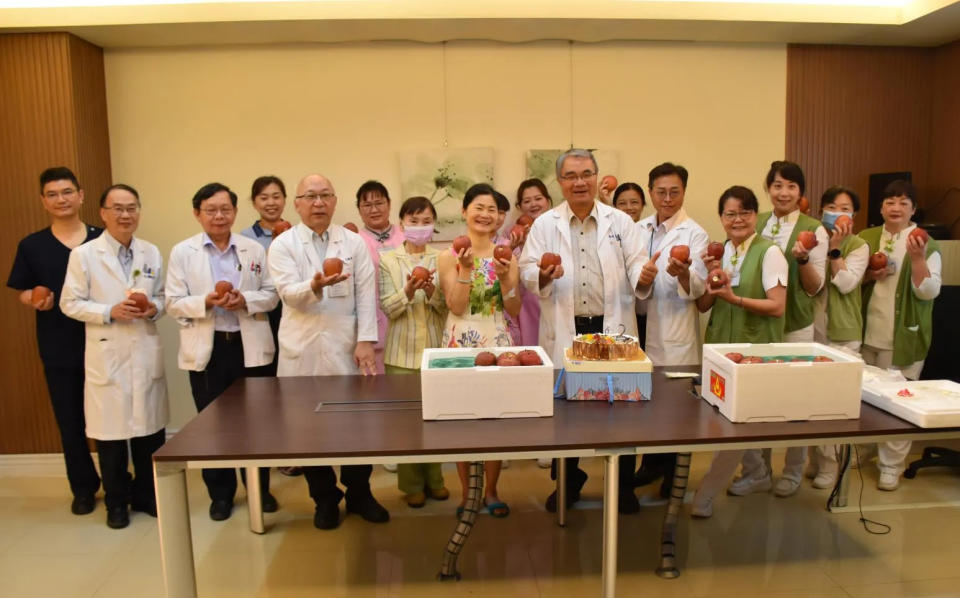 台南市立醫院替黃舒君慶祝「重生」。（圖／黃舒君提供）