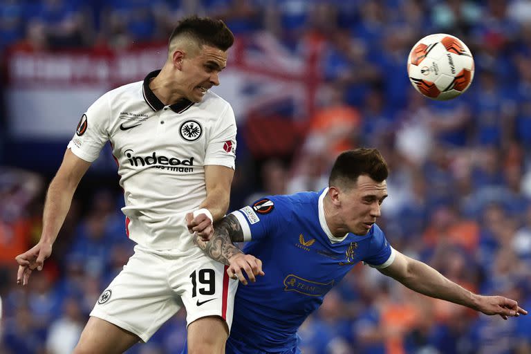 Frankfurt y Rangers igualan 0 a 0