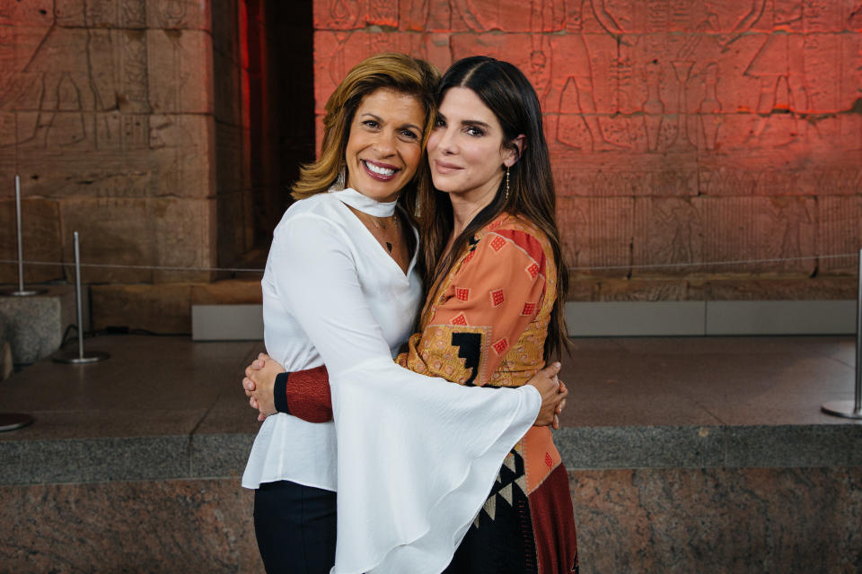 Hoda Kotb (left) interviewed Sandra Bullock&nbsp;about her family and role as a mother. (Photo: NBC via Getty Images)