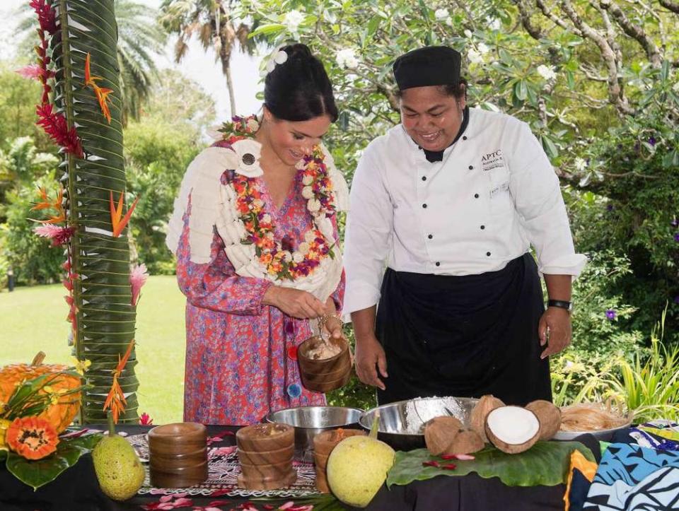 Meghan Markle and Prince Harry Split Tour Duties in Fiji