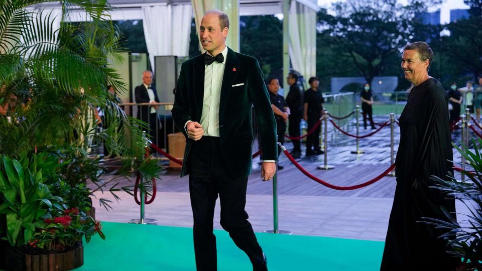 PHOTO: Britain's Prince William, arrives on the green carpet for the Earthshot Prize Awards in in Singapore, Nov. 7, 2023. (Vincent Thian/AP)