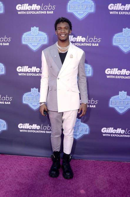 NFL Draft 2022: Best and worst dressed on the Las Vegas pink carpet