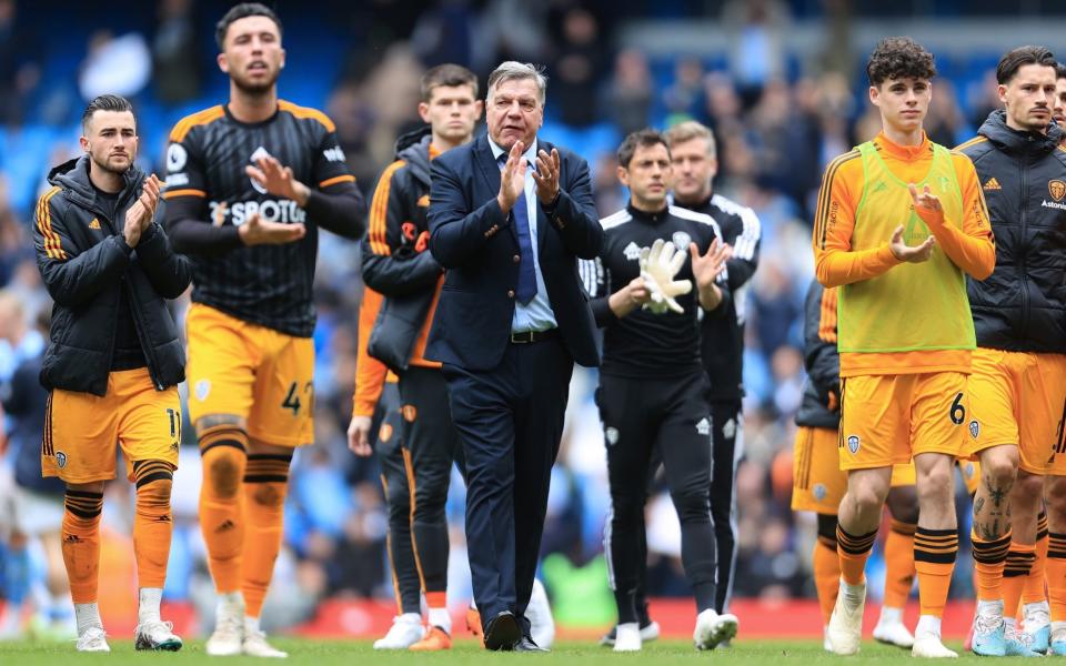 Sam Allardyce and his Leeds United players - The 10 minutes that show Leeds United's fighting spirit has been resuscitated - Getty Images/Simon Stacpoole