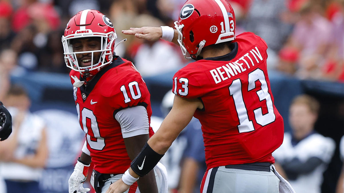 Georgia Bulldogs back on top spot of AP college football rankings