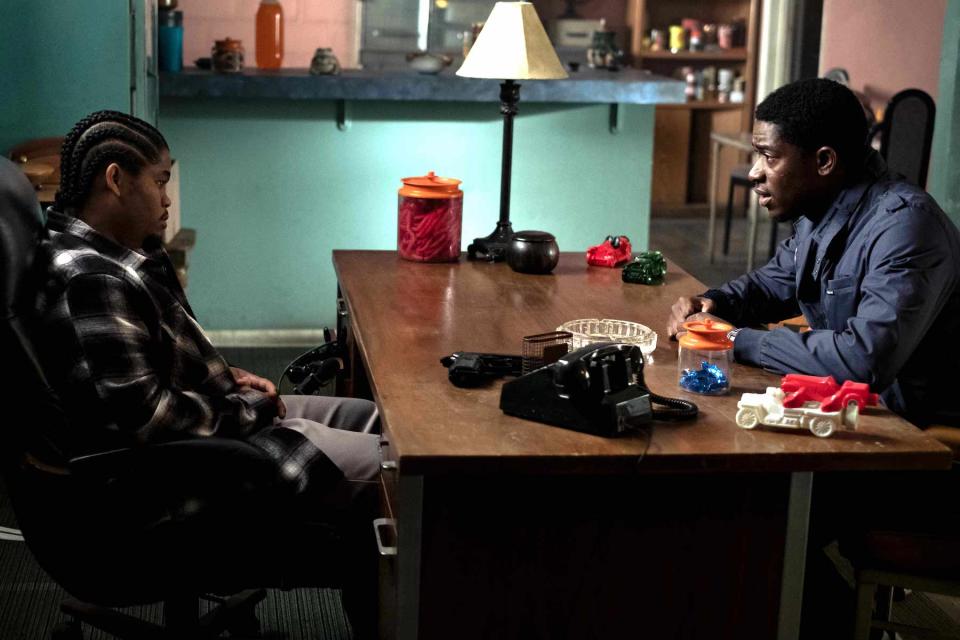 Isaiah John as Leon Simmons, Damson Idris as Franklin Saint in the 'Snowfall' series finale.