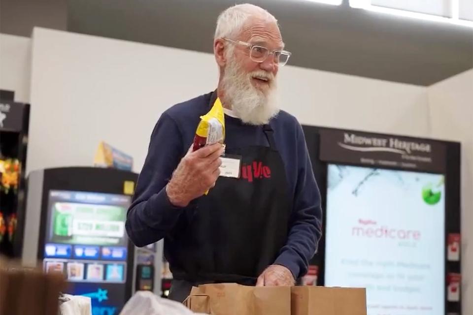 <p>David Letterman/ Instagram</p> David Letterman Learns How to be a Grocery Store Employee