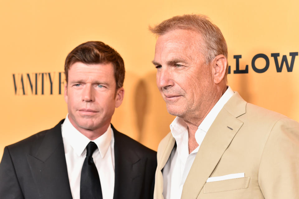 Taylor Sheridan, el creador de 'Yellowstone', junto a Kevin Costner en la premiere de la serie en 2018  (Foto: Frazer Harrison/Getty Images for Paramount Network)