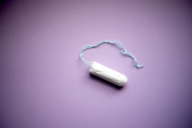 Are people who use tampons more likely to get vaginal thrush? Gynaecologists say this isn't true. Zacharie Scheurer/dpa