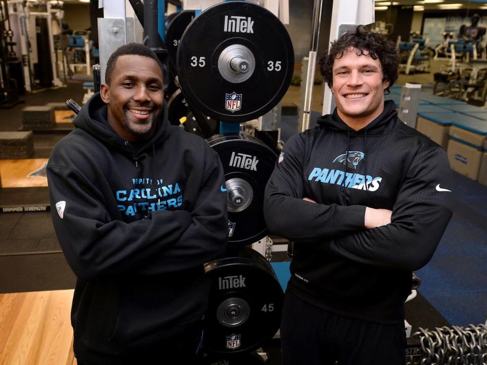 Carolina Panthers linebackers Thomas Davis, left, and Luke Kuechly, right, on Friday, January 22, 2016. Jeff Siner/jsiner@charlotteobserver.com