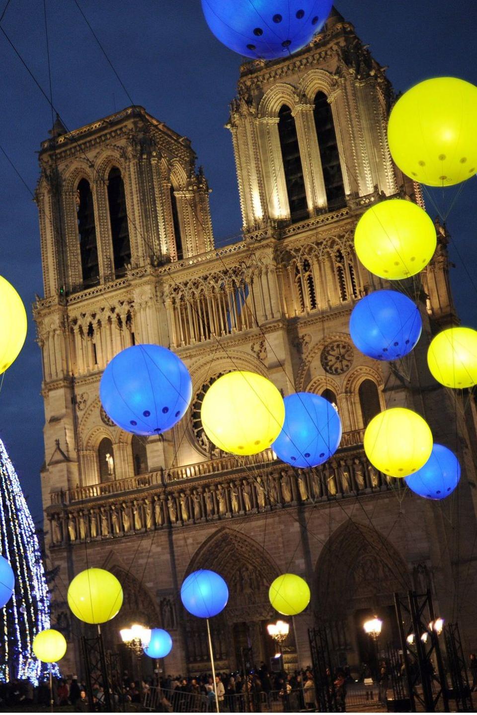 There are magical Notre-Dame celebrations...