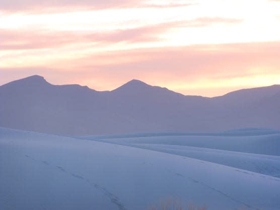 The dunes provide a spectacular view at any time of the day.