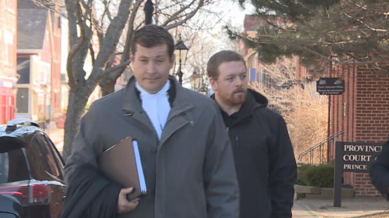 Witness told to 'hide the guns,' court hears in trial of 2 men shot in Christmas Day altercation